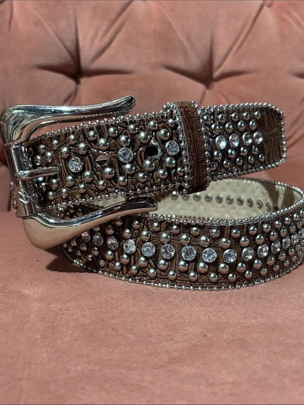 Guess vintage y2k oversized buckle western inspired reptile rhinestone belt